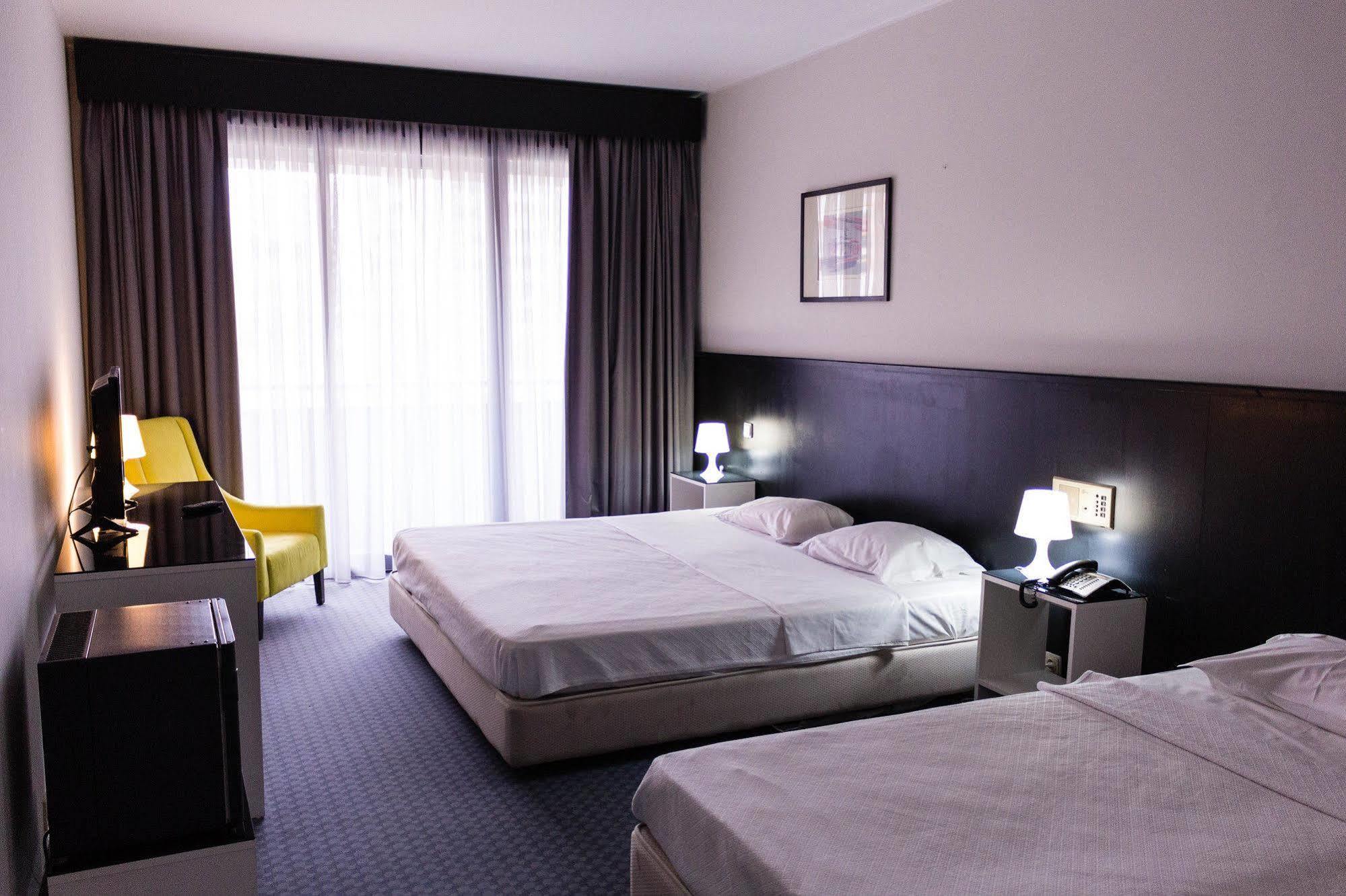 Hotel Estacao - Braga Kültér fotó